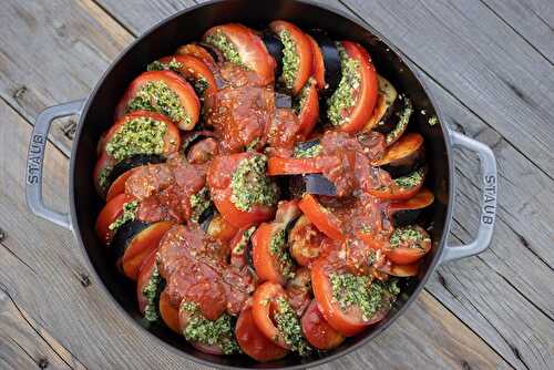 Gratin d'aubergines et de tomates au pesto