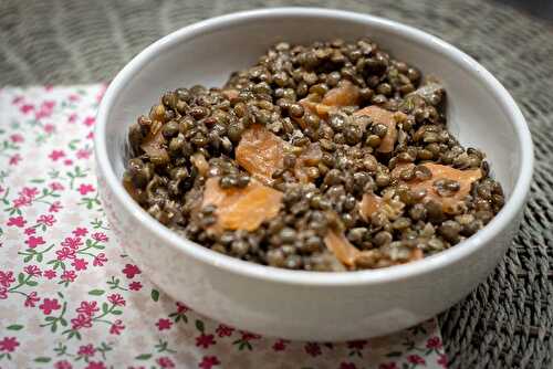 Lentilles et saumon fumé en salade