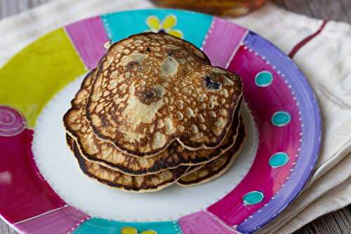 Pancakes aux myrtilles et au sirop d'érable