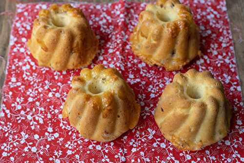 Mini Kouglofs salés Comté et Noisettes