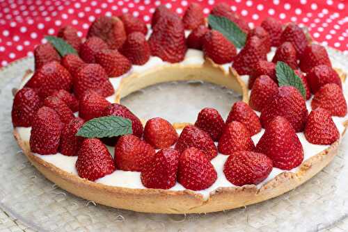 Tarte couronne aux fraises