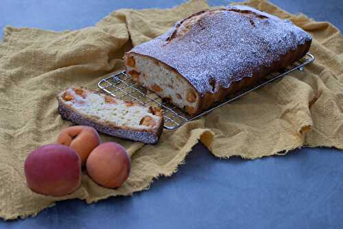 Gâteau moelleux aux abricots