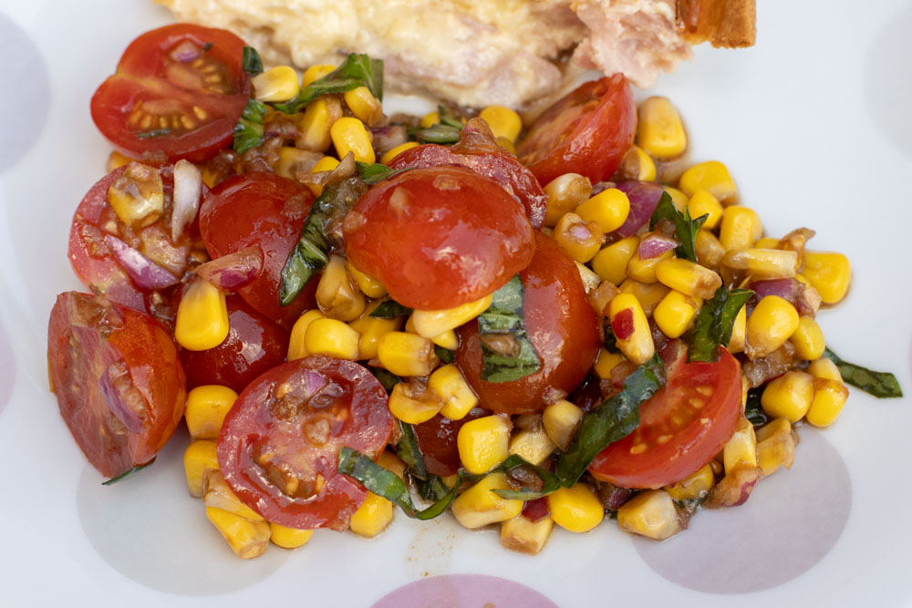 Salade Tomates cerises Maïs et Basilic