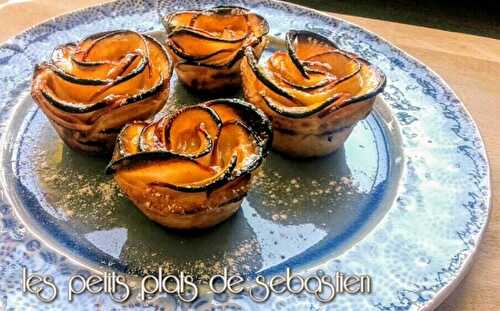 Petites roses de pommes feuilletées