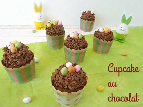 Cupcakes au chocolat façon nids de Pâques