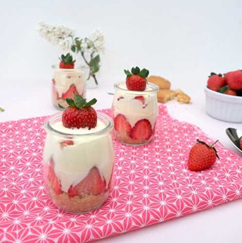 Tiramisu aux fraises et chocolat blanc