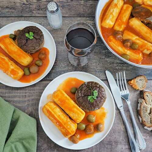 Quenelles à la sauce tomate