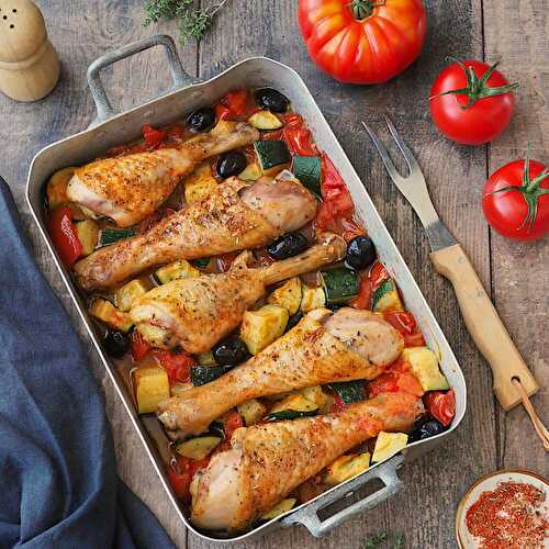 Cuisses de poulet au four, tomates et courgettes