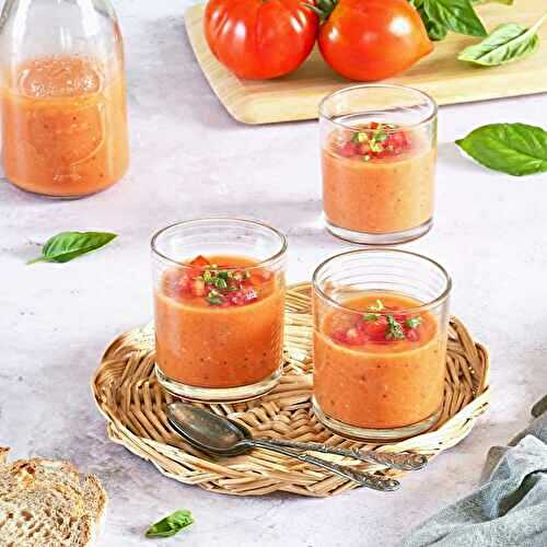 Soupe froide de tomates