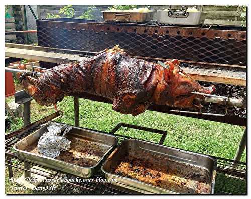 Cochon de lait à la broche