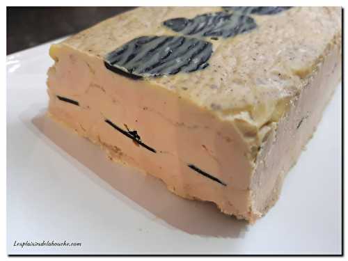 Foie gras à la truffe en terrine - Les plaisirs de la bouche