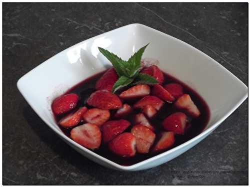 Fraises au vin rouge