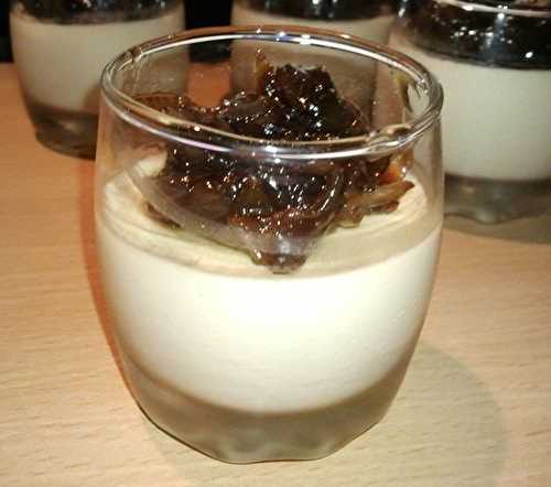 VERRINE PANNA COTTA AU FOIE GRAS AVEC SON CONFIT D’OIGNONS