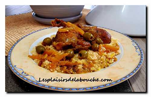 Tajine poulet citron confit et olives.