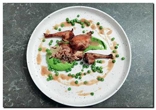 Pigeon cuit sur coffre et petit-pois en deux façons.