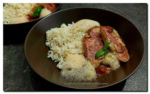 Filets de rouget cuit sur peau sauce au pesto.