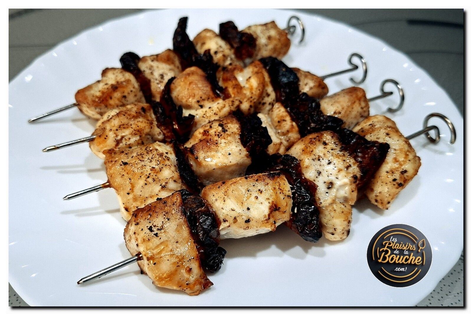 Brochettes de poulet et tomate séchée