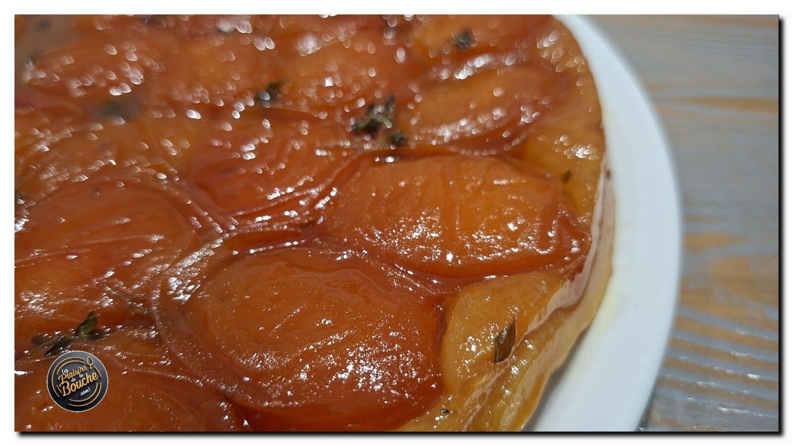 Tarte tatin aux abricots frais