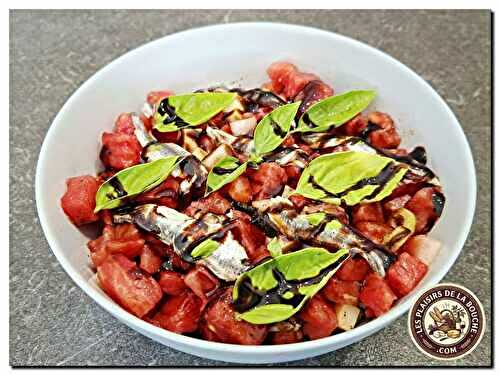 Salade tomate, pastèque, anchois et conté