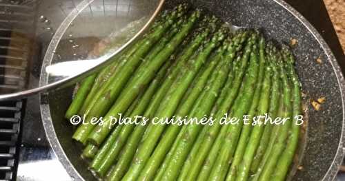 Asperges sautées à l'ail     