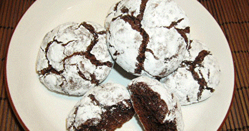 Biscuits craquelés au chocolat