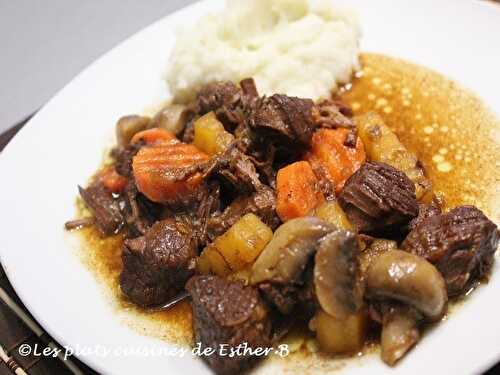  Boeuf en cubes à l'oignon