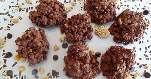  Bouchées de granola au chocolat et au caramel. 