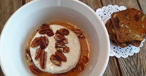 Brie fondant au sirop d'érable et aux pacanes