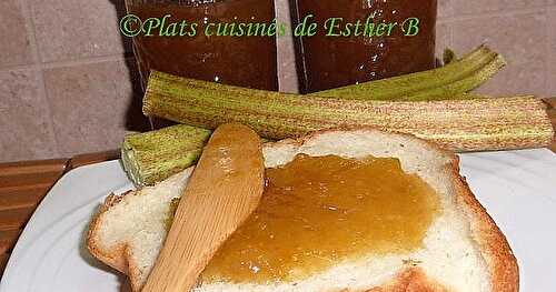 Confiture de rhubarbe et de fruits citrins