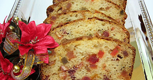 Gâteau aux fruits confits et à l'amande