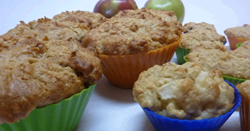 Muffins aux pommes, aux noix et à l'érable