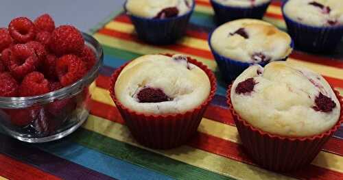 Muffins marbrés au gâteau au fromage et aux framboises