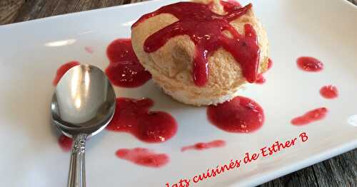 Petits gâteaux des anges et son coulis de fruits