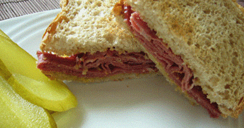 Sandwich au pastrami (smoked meat)