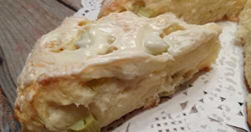 Scones à la rhubarbe et au chocolat blanc