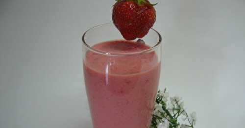 Smoothie aux fraises fraîches