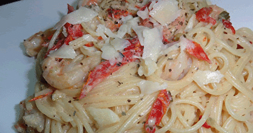 Spaghettinis aux crevettes à la crème et aux tomates séchées