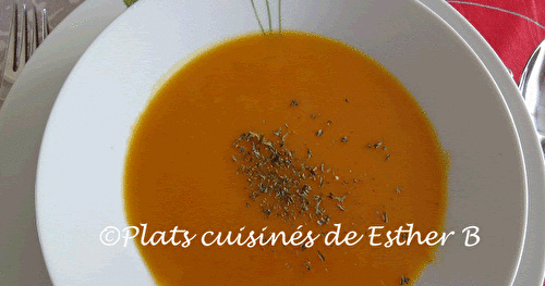 Velouté de carottes aux pommes et lait de coco