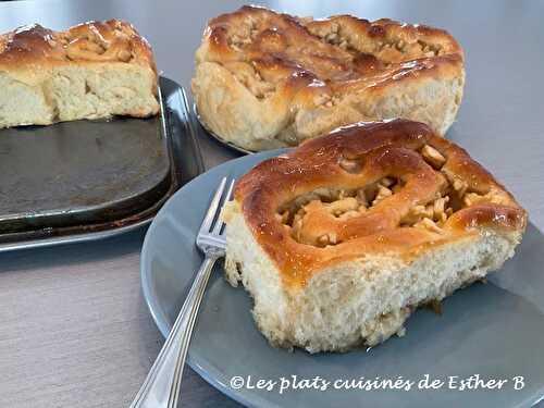 Brioches aux pommes et à l’érable 