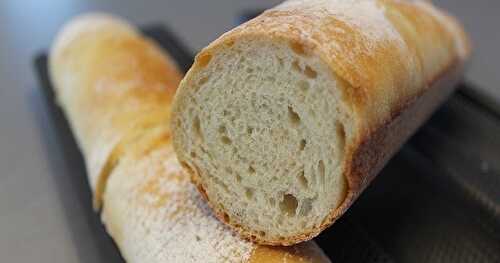 Baguette de pain (batteur sur socle)