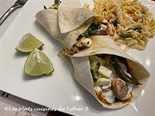 Fajitas aux crevettes, crème sure à la lime