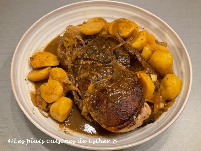 Rôti de porc à l’ail et patates jaunes à la mijoteuse 