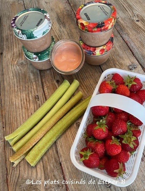 Beurre de rhubarbe et de fraises à l’érable