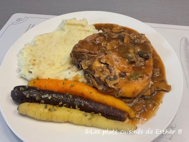 Côtelettes de porc champignons et poireau à la mijoteuse 