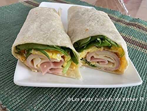 Wrap aux œufs brouillés et au jambon 