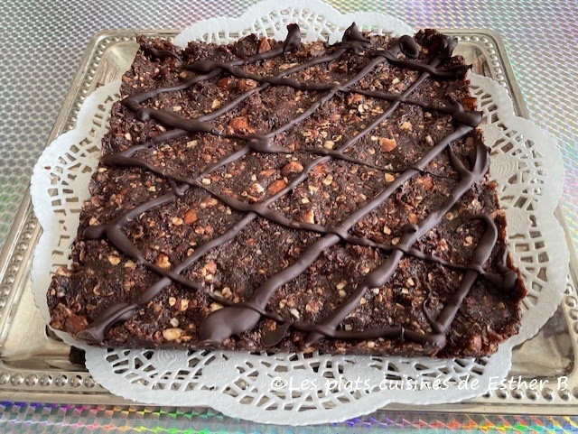 Brownie protéiné aux dattes, sans cuisson 