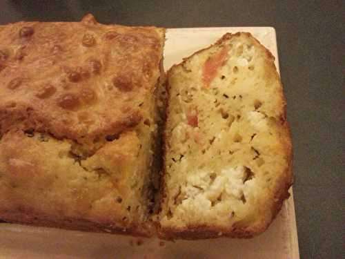 Cake à la feta et basilic