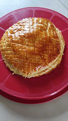 Galette des rois feuilletée et crème d'amandes