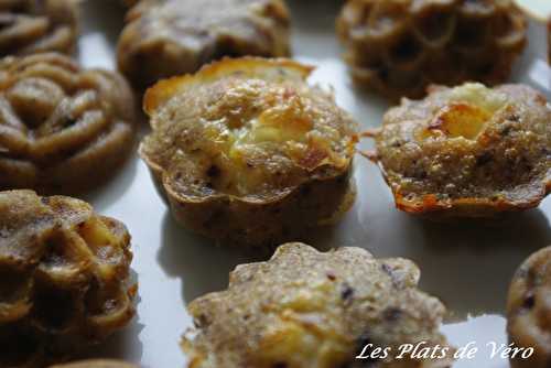 MUFFINS AU CHEVRE ET A LA TAPENADE