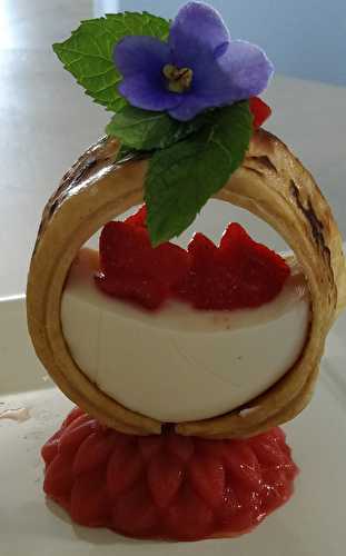 Panna cotta au chèvre et fraises